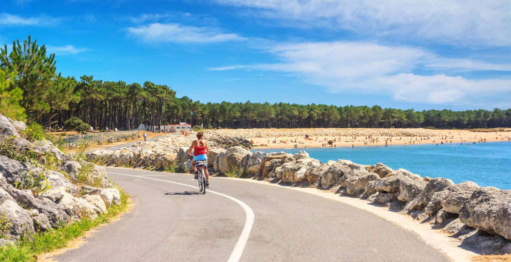 piste-cyclable-camping-la-borderie
