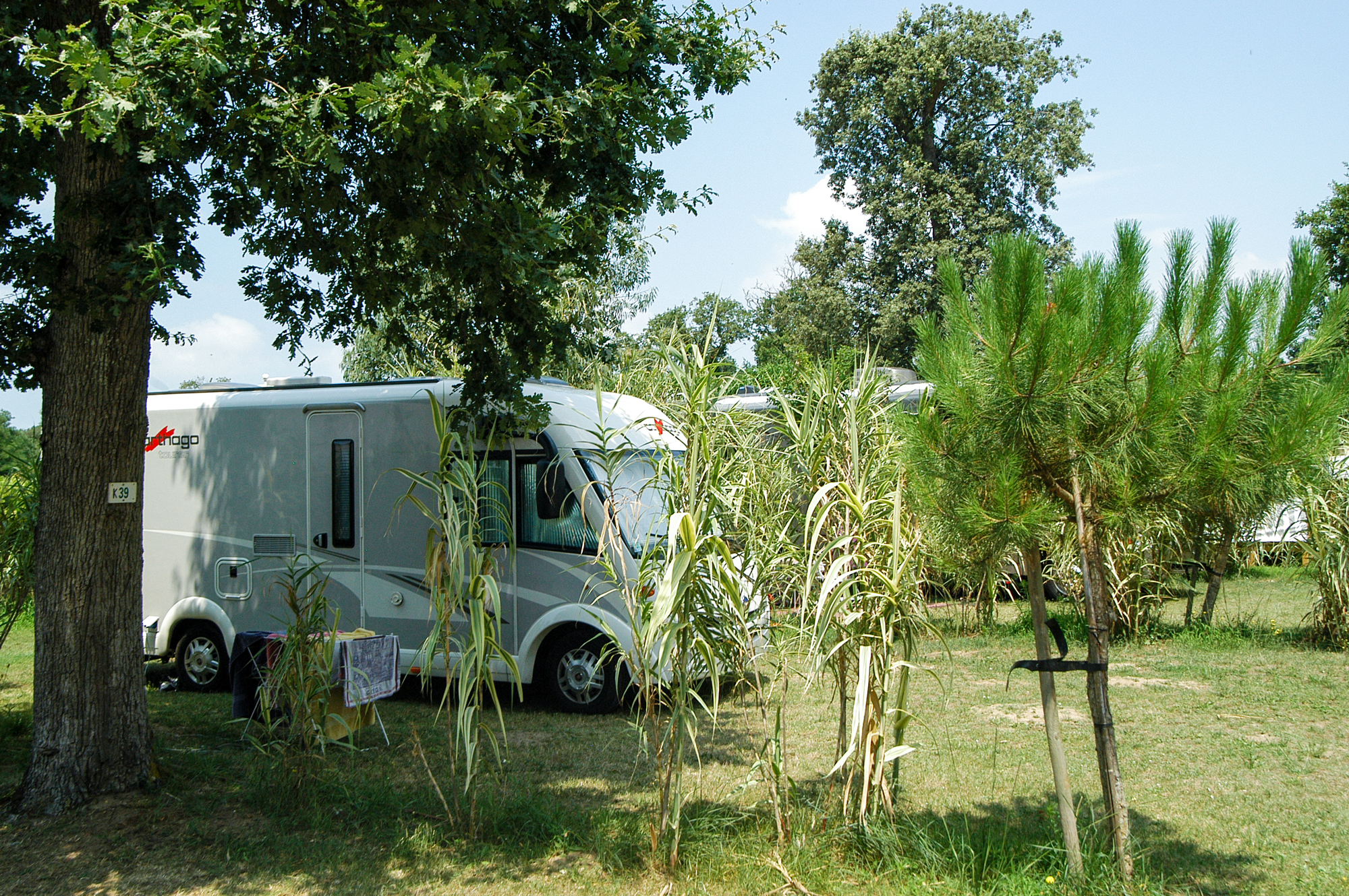 Emp-Camping-Car-borderie